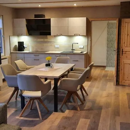 Semesterbostad Zum Holzmichel *